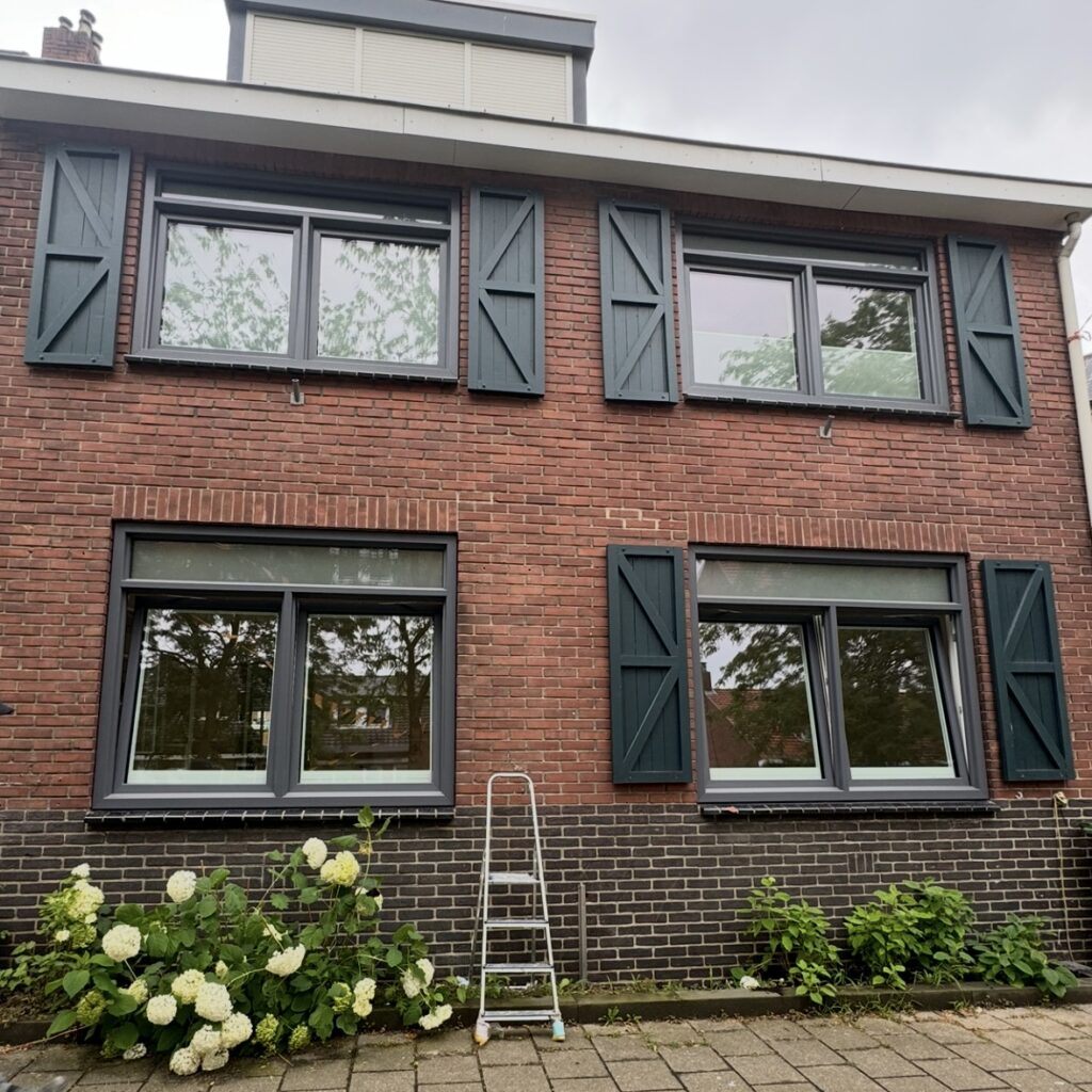 Schilderwerk woning – Venlo Buiten schilderwerk met duurzame afwerking en strak eindresultaat